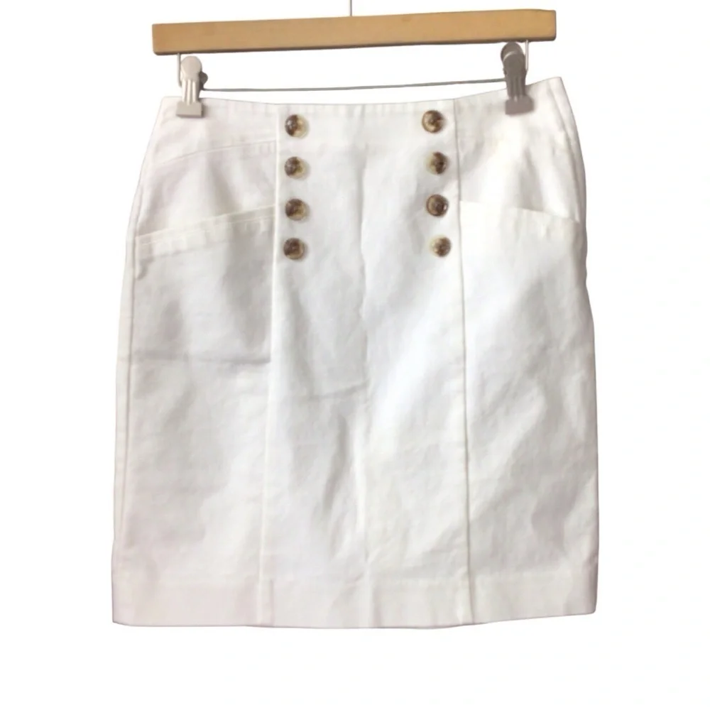 Banana Republic White Buttoned Mini size 2